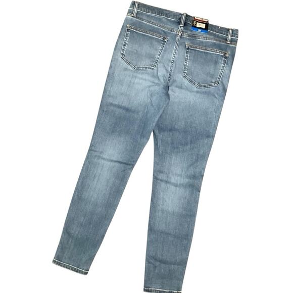 Kirkland Signature Women's Denim Jeans High Rise Light Blue Size 10 NWT - Picture 2 of 7